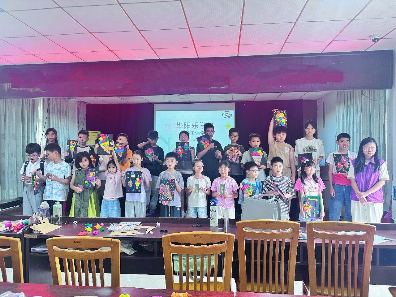 43940